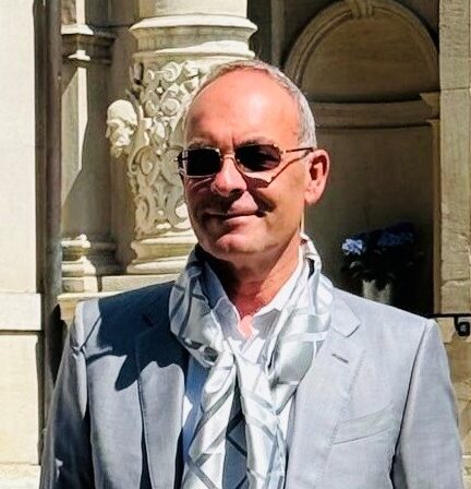 Dr. Stefan Reinholz